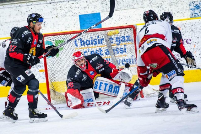Photo hockey match Chamonix  - Briançon  le 06/12/2019