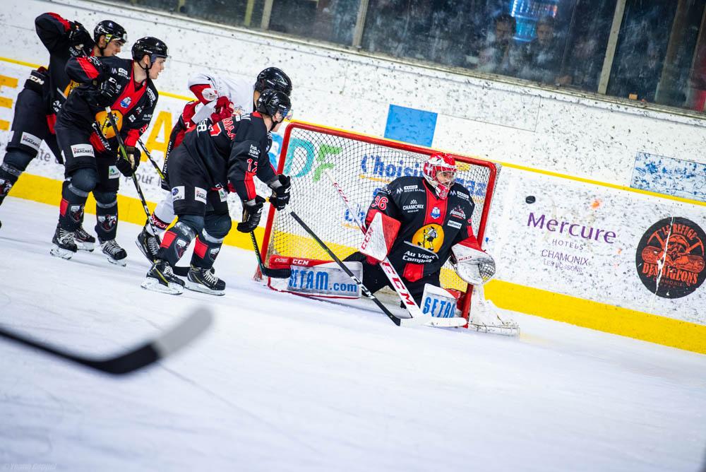 Chamonix  5 - 2 Briançon 