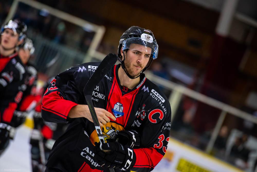 Chamonix  5 - 2 Briançon 