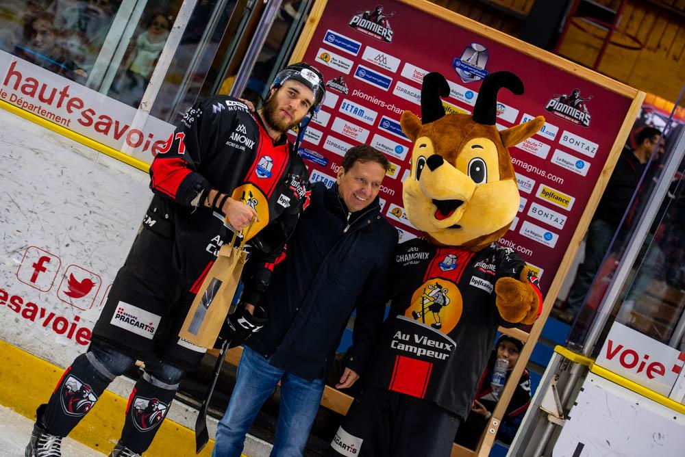 Chamonix  5 - 2 Briançon 