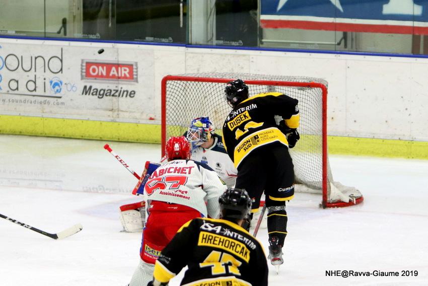 Nice 0 - 3 Grenoble 