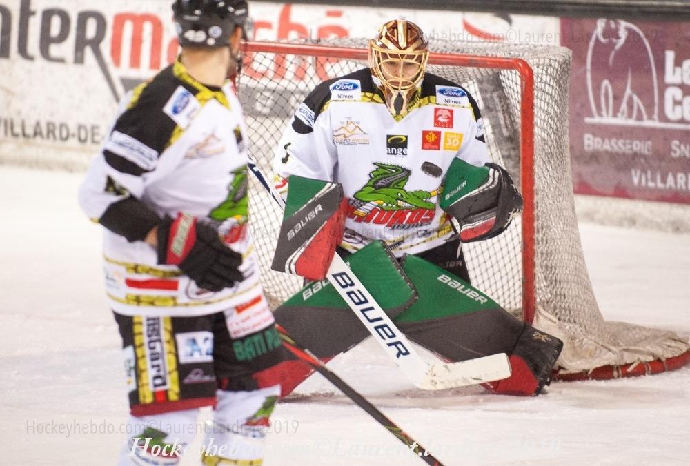 Villard-de-Lans II 0 - 3 Nimes