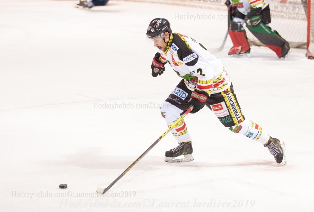 Villard-de-Lans II 0 - 3 Nimes