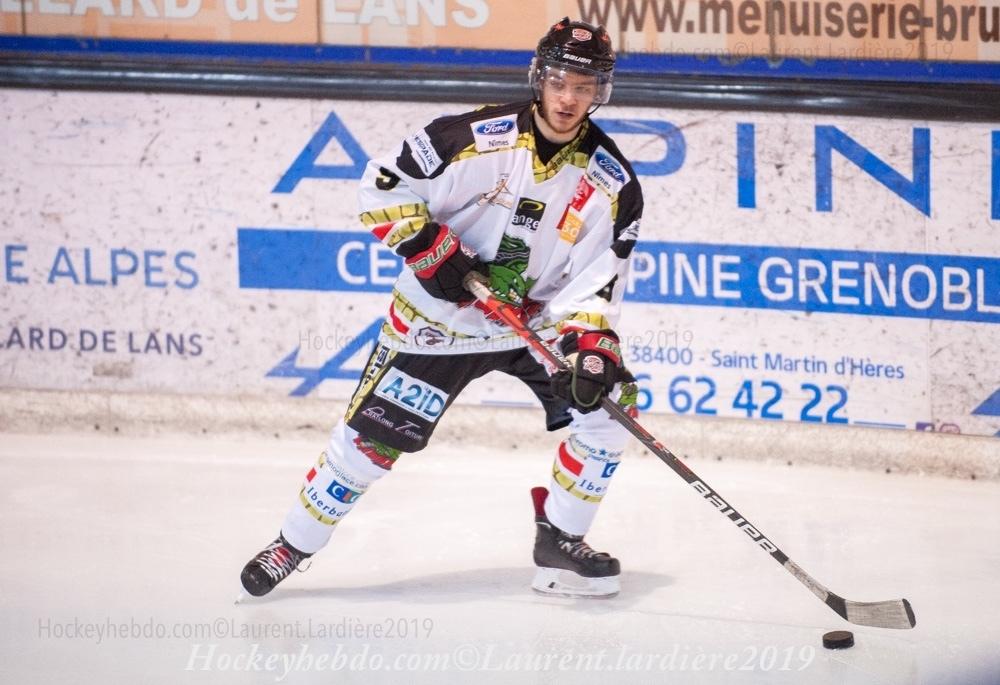 Villard-de-Lans II 0 - 3 Nimes