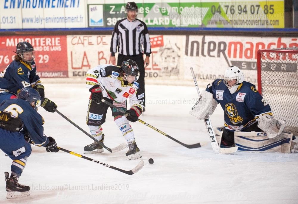 Villard-de-Lans II 0 - 3 Nimes