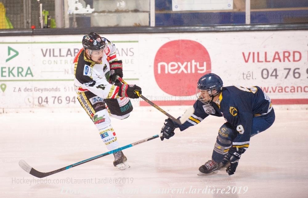 Villard-de-Lans II 0 - 3 Nimes