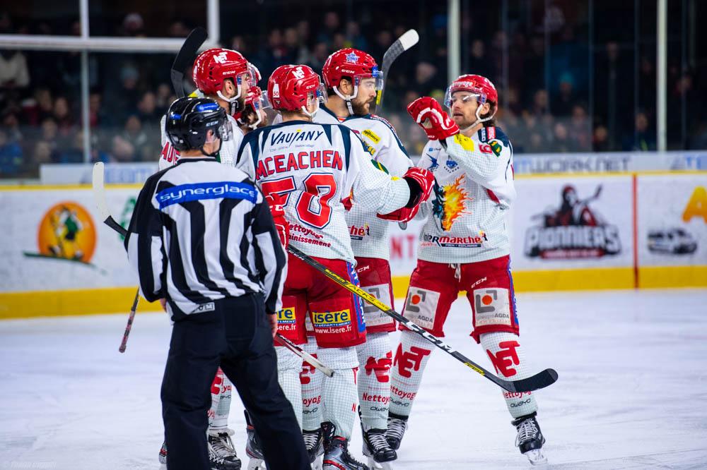 Chamonix  6 - 3 Grenoble 