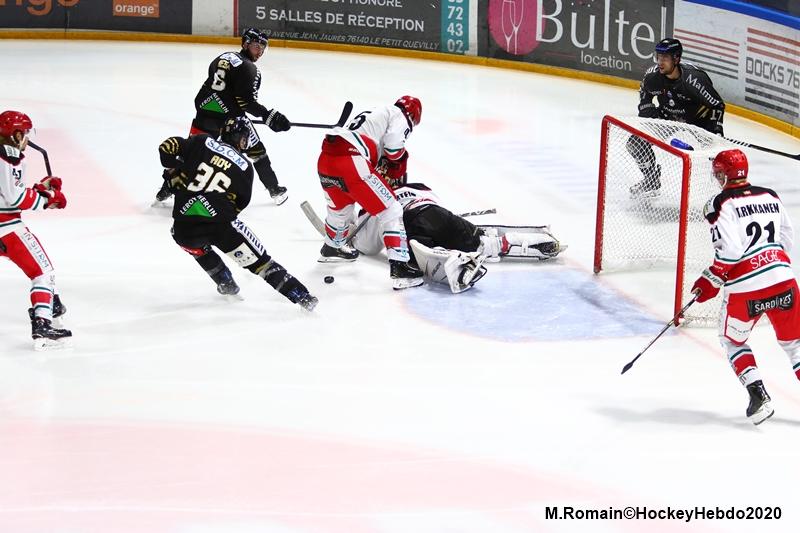 Rouen 3 - 0 Anglet