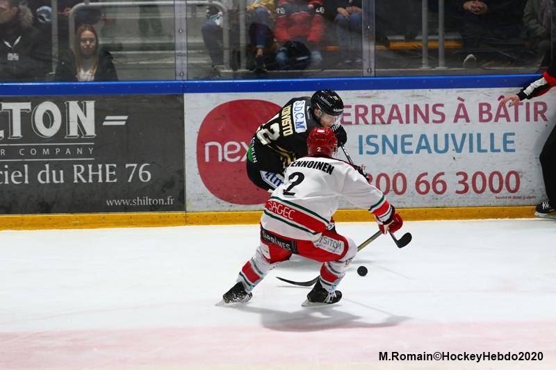 Rouen 3 - 0 Anglet