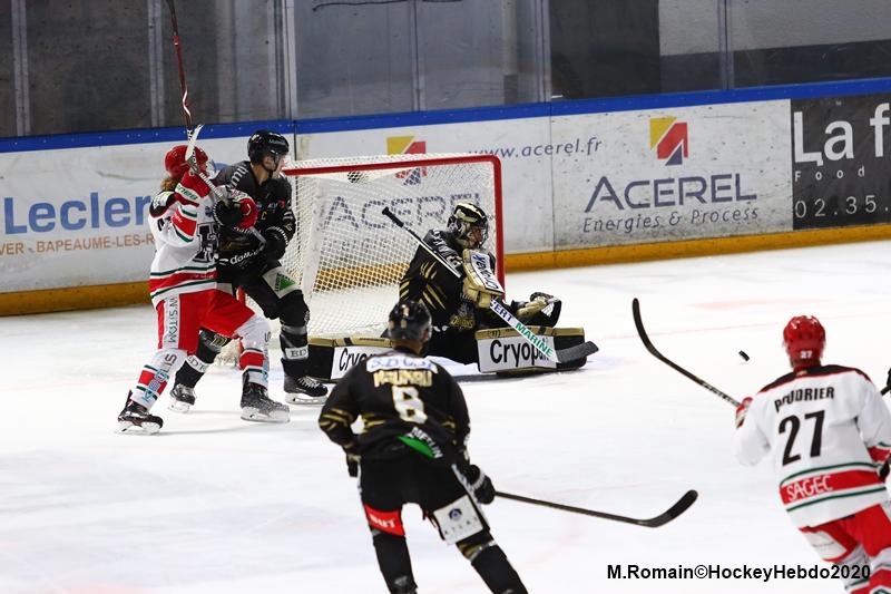 Rouen 3 - 0 Anglet