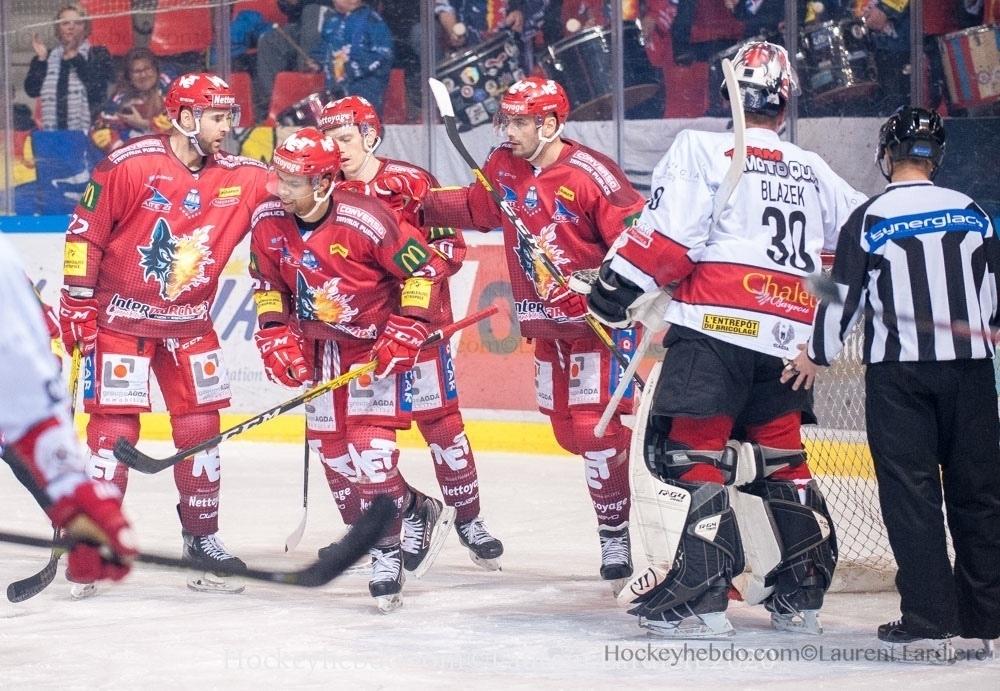 Grenoble  12 - 1 Briançon 