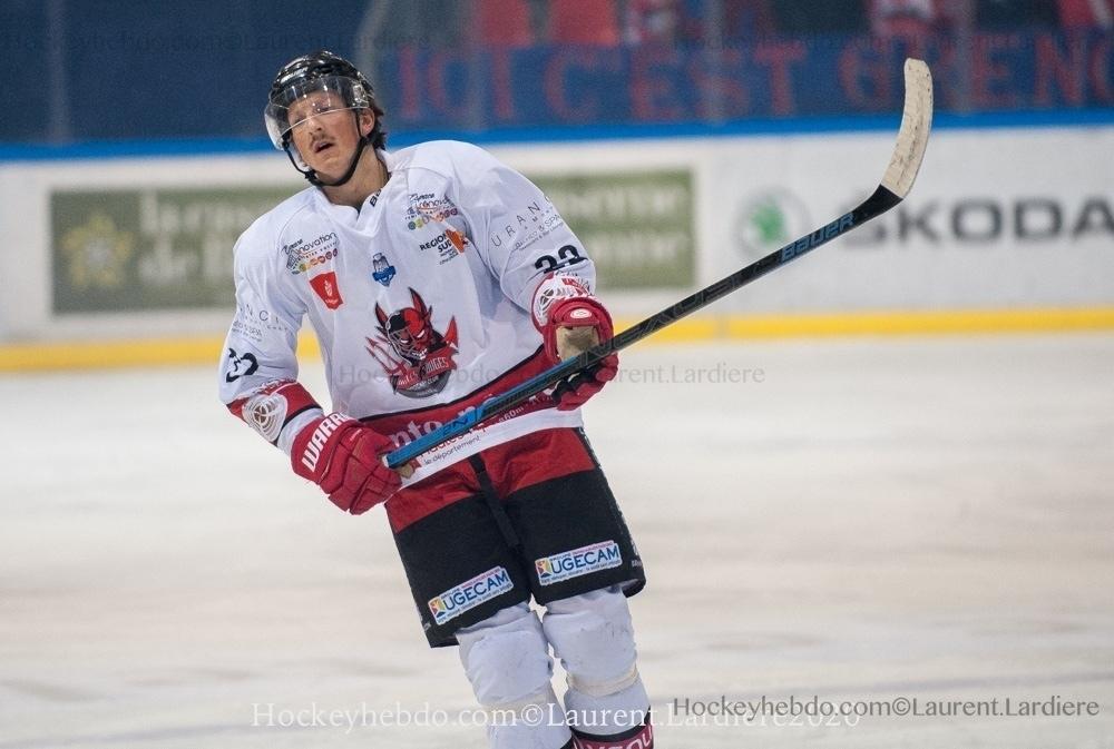 Grenoble  12 - 1 Briançon 