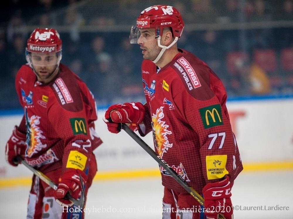 Grenoble  12 - 1 Briançon 