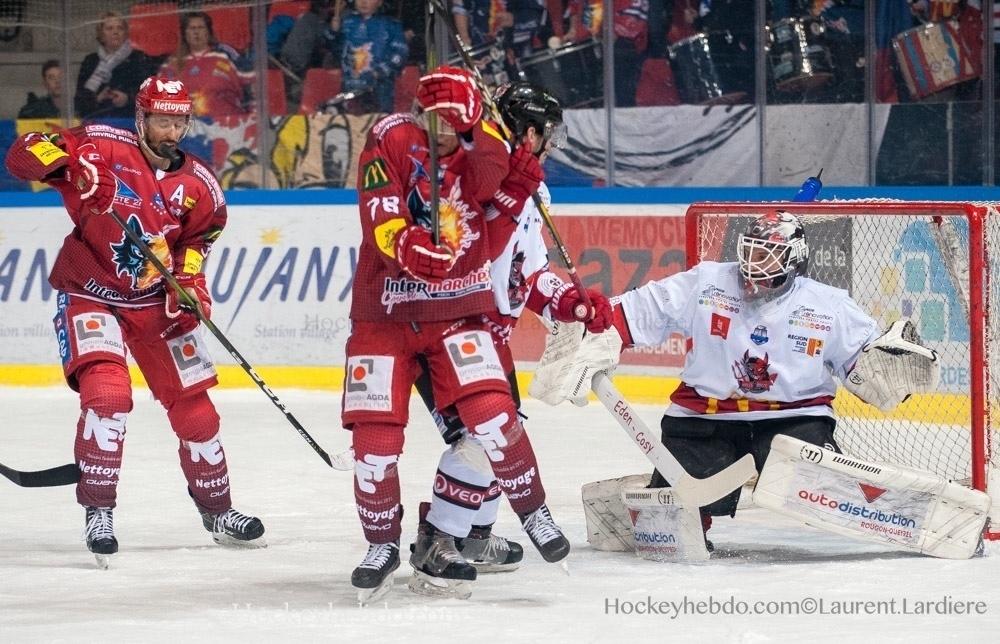 Grenoble  12 - 1 Briançon 