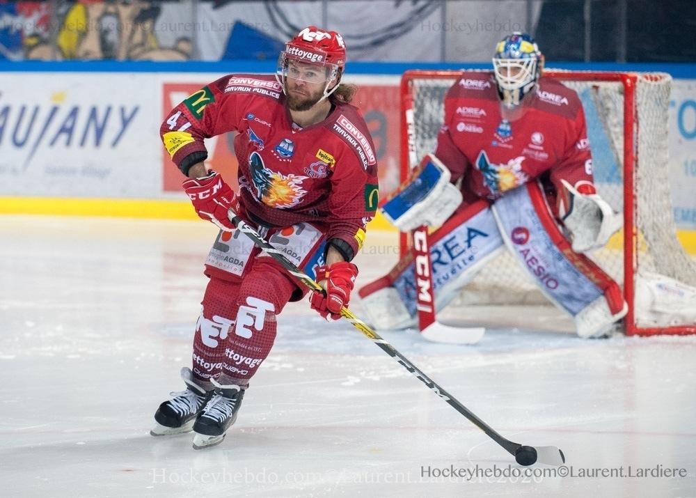 Grenoble  12 - 1 Briançon 