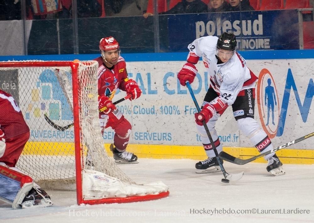 Grenoble  12 - 1 Briançon 
