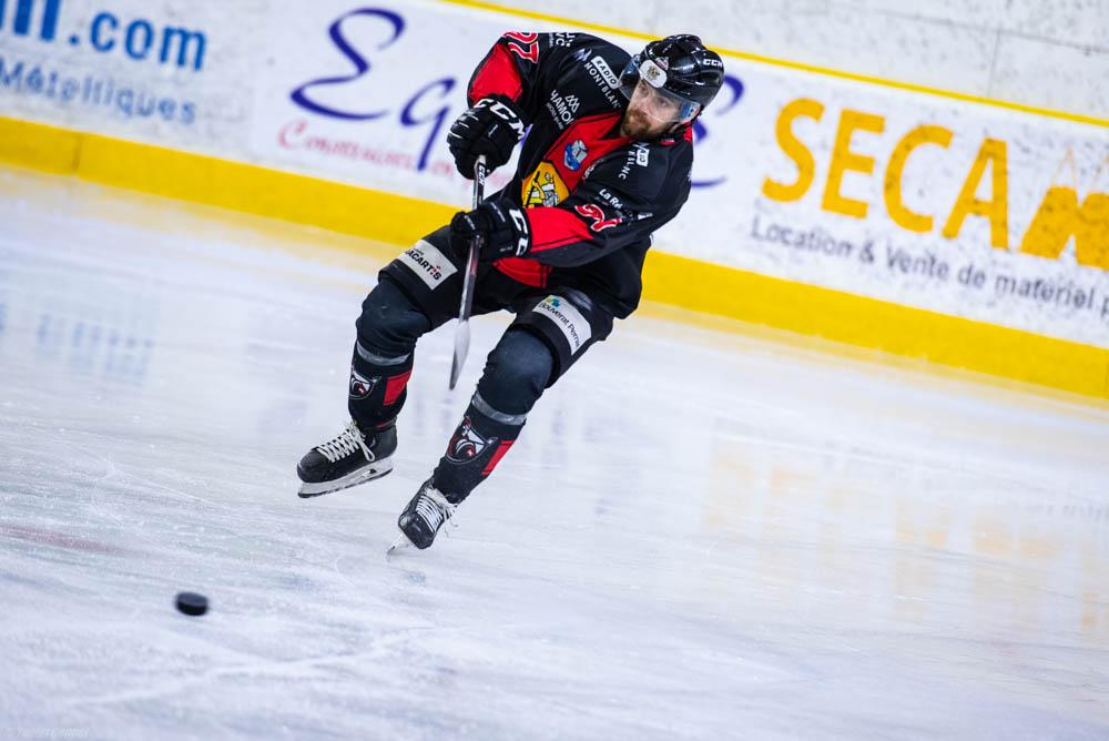 Chamonix  5 - 1 Rouen