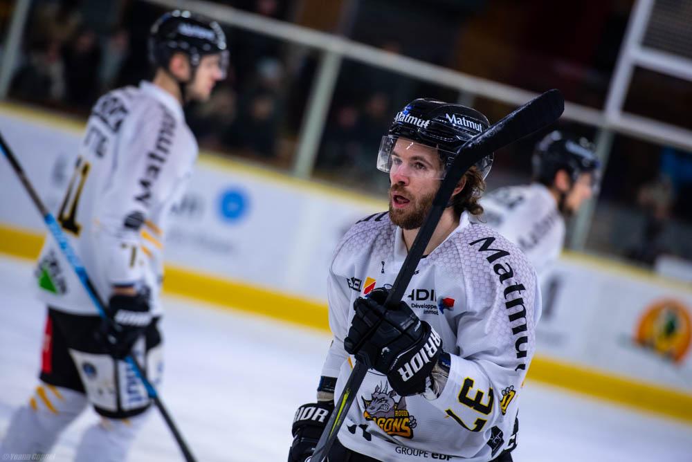 Chamonix  5 - 1 Rouen