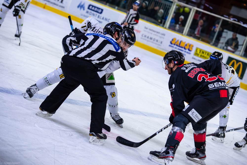 Chamonix  5 - 1 Rouen