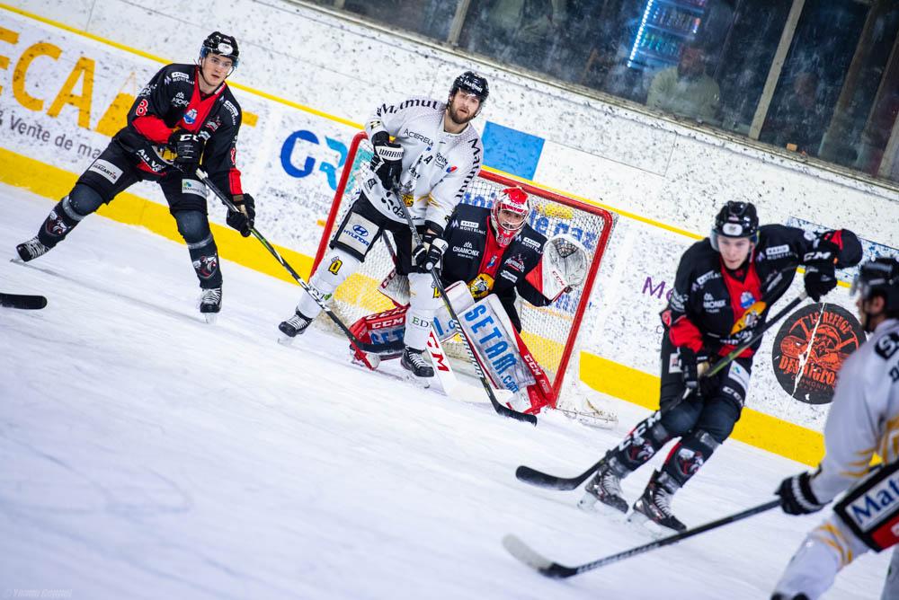 Chamonix  5 - 1 Rouen
