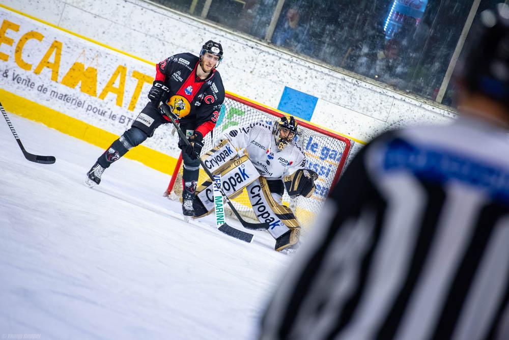 Chamonix  5 - 1 Rouen