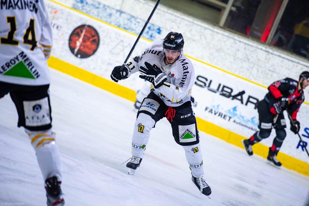 Chamonix  5 - 1 Rouen