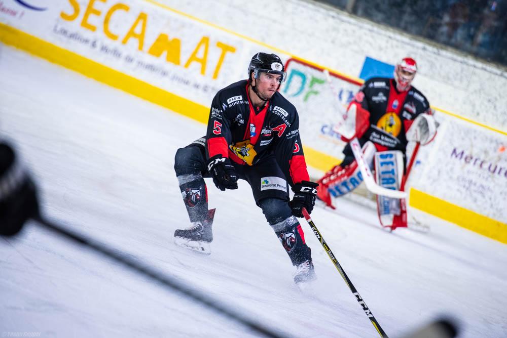 Chamonix  5 - 1 Rouen