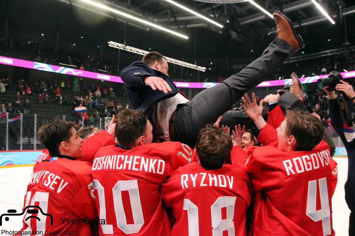 Russia 4 - 0 United States of America