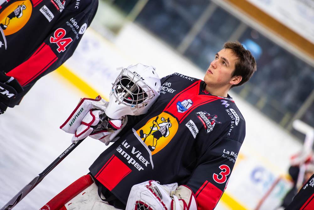 Chamonix  4 - 5 Angers 