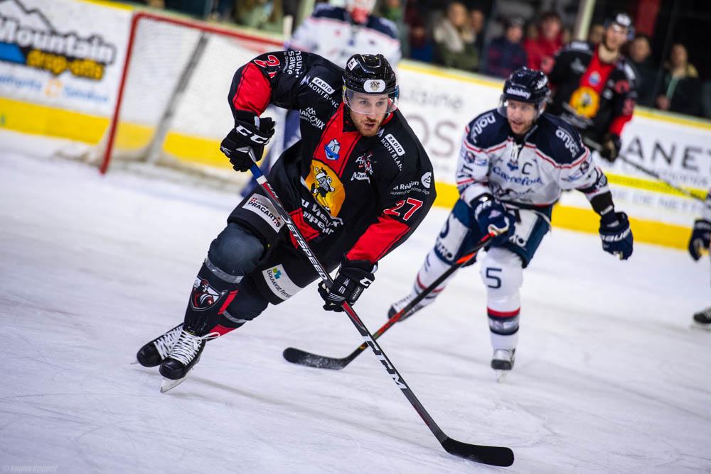 Chamonix  4 - 5 Angers 