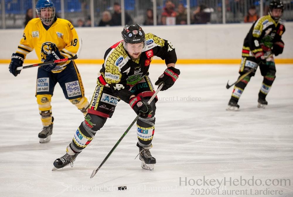 Nimes 4 - 1 Villard-de-Lans II