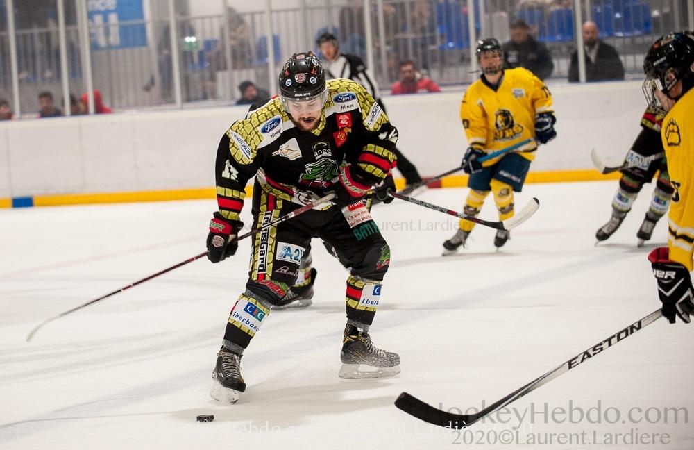 Nimes 4 - 1 Villard-de-Lans II