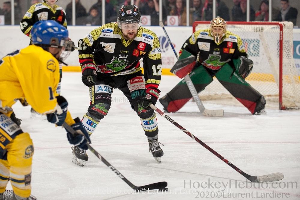 Nimes 4 - 1 Villard-de-Lans II