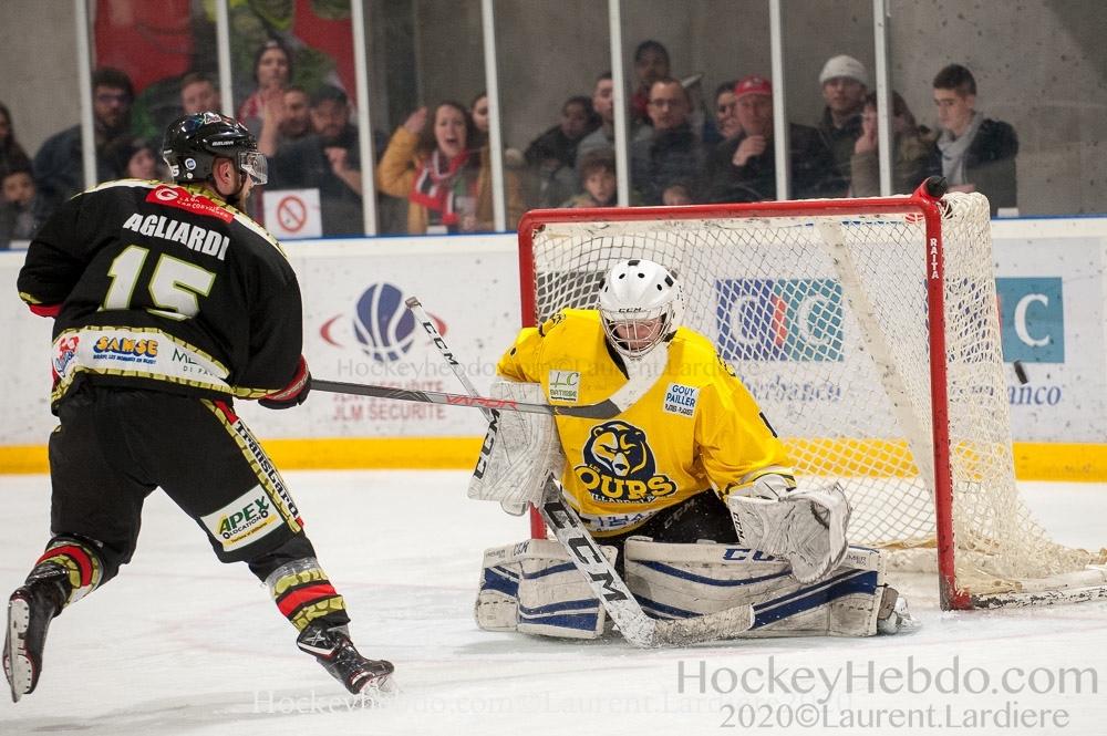 Nimes 4 - 1 Villard-de-Lans II