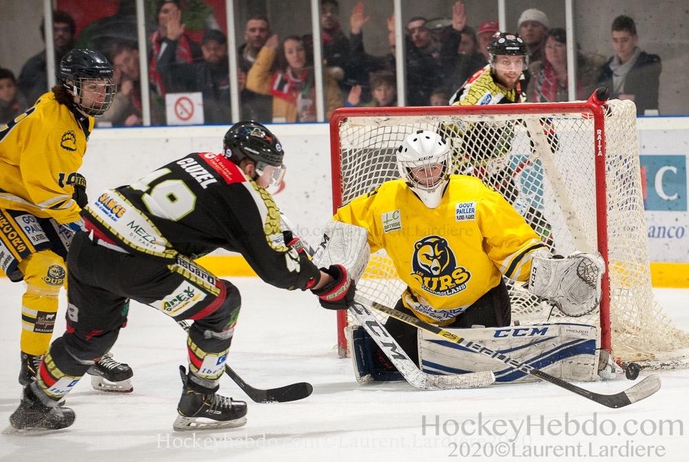 Nimes 4 - 1 Villard-de-Lans II