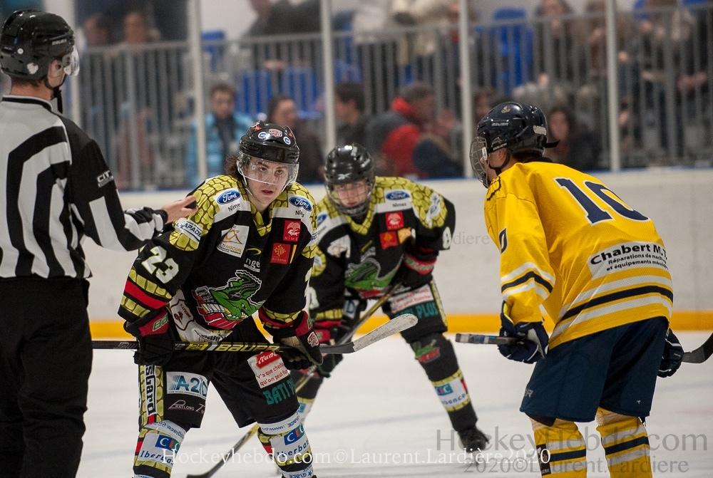 Nimes 4 - 1 Villard-de-Lans II