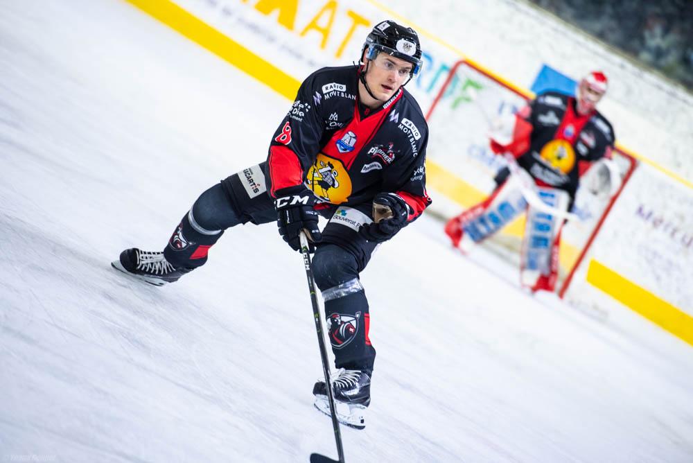 Chamonix  2 - 3 Gap 