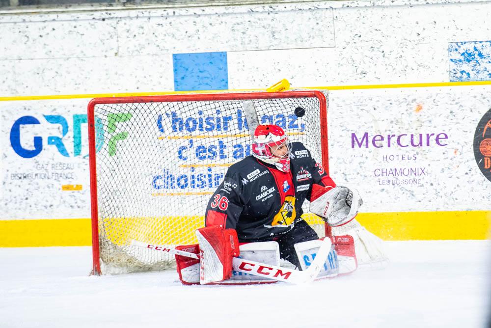 Chamonix  2 - 3 Gap 