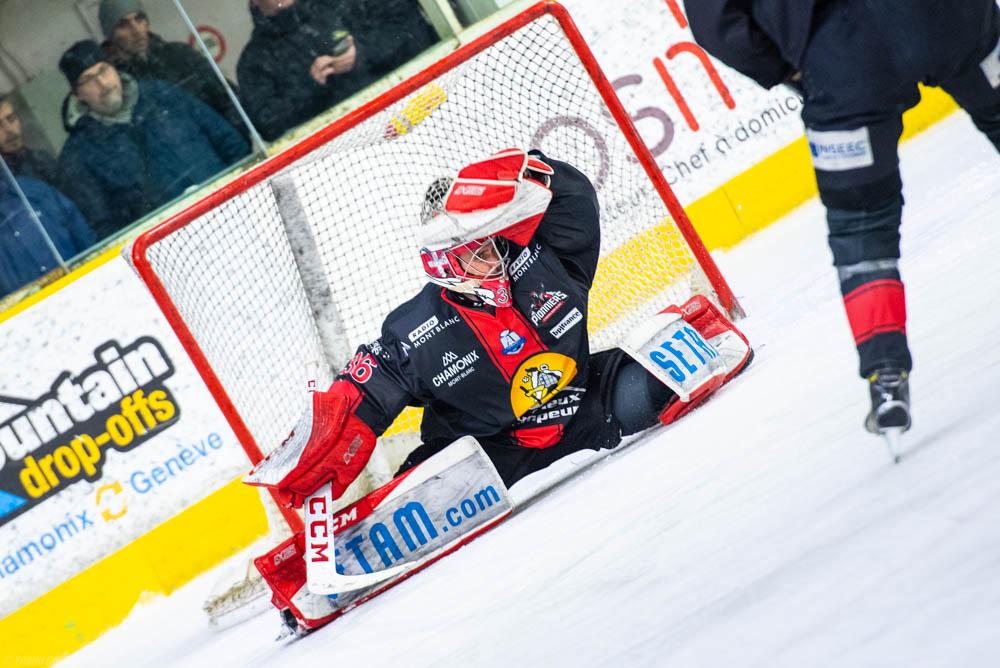 Chamonix  2 - 3 Gap 