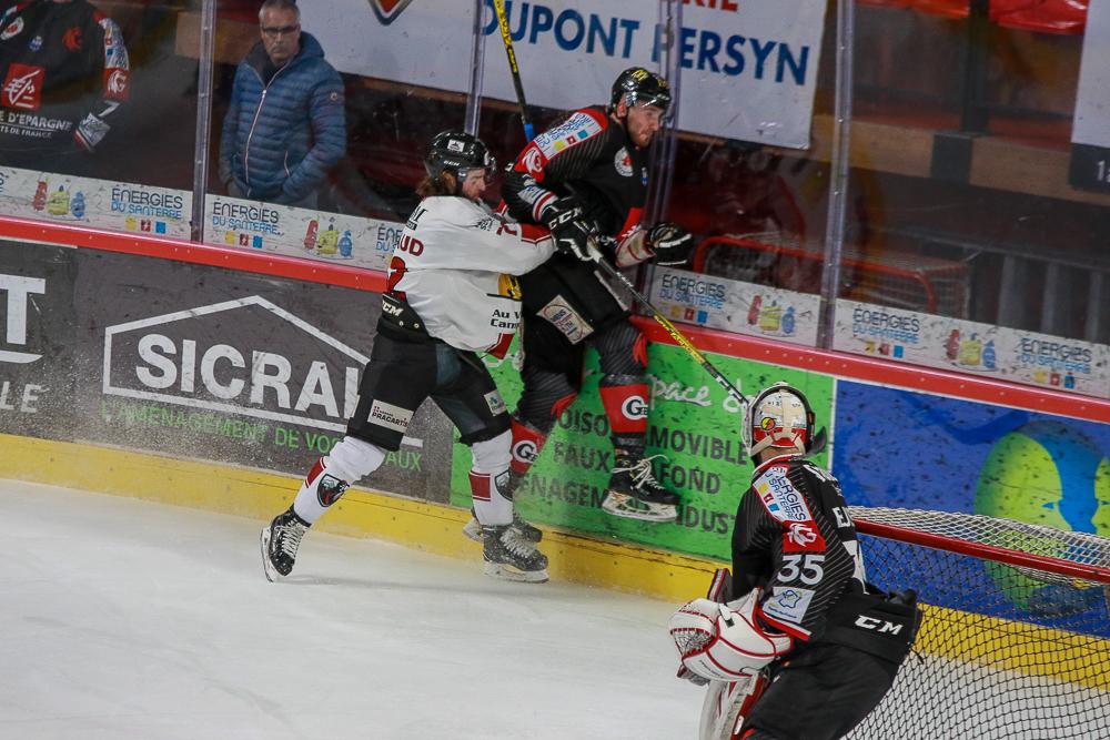 Amiens  4 - 1 Chamonix 