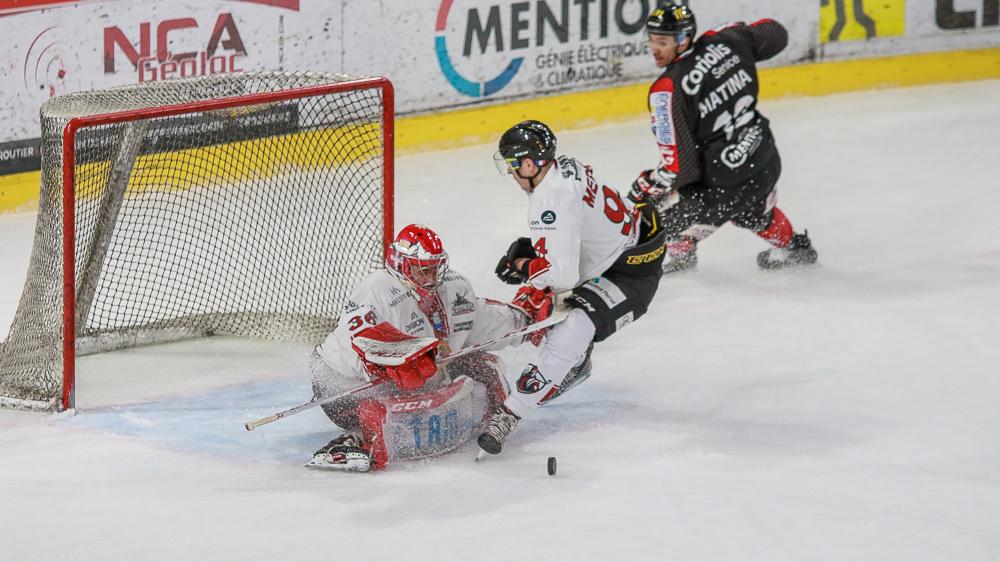 Amiens  4 - 1 Chamonix 