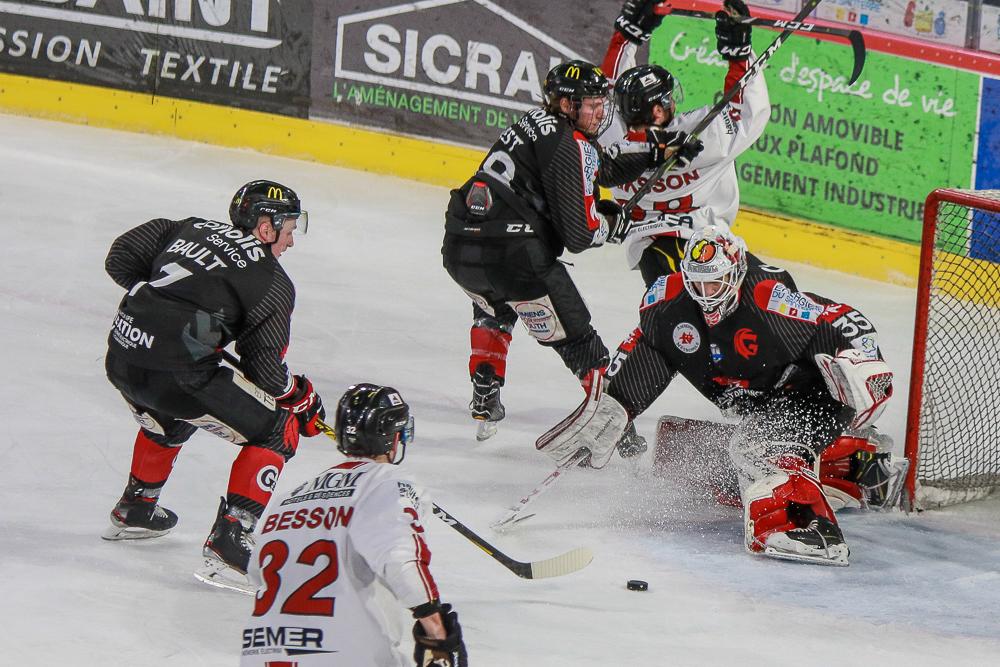 Amiens  4 - 1 Chamonix 