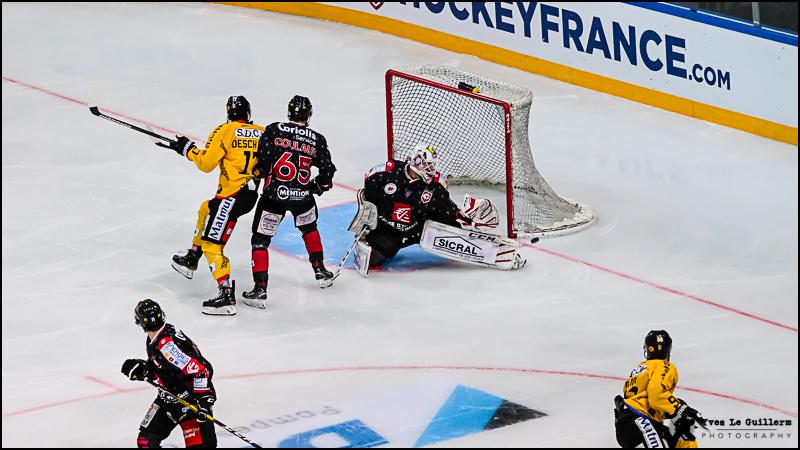 Rouen 2 - 3 Amiens 