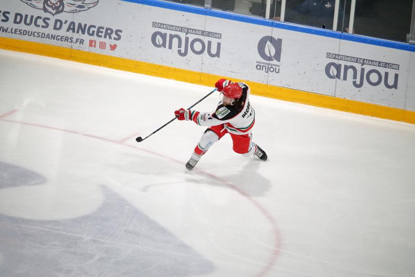 Angers  6 - 1 Anglet