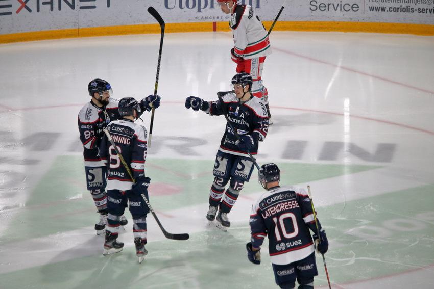 Angers  6 - 1 Anglet