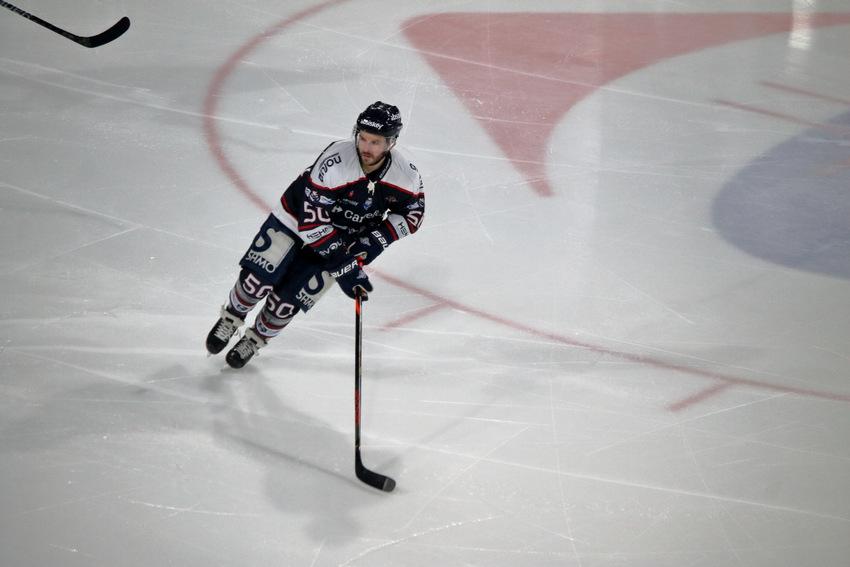 Angers  6 - 1 Anglet