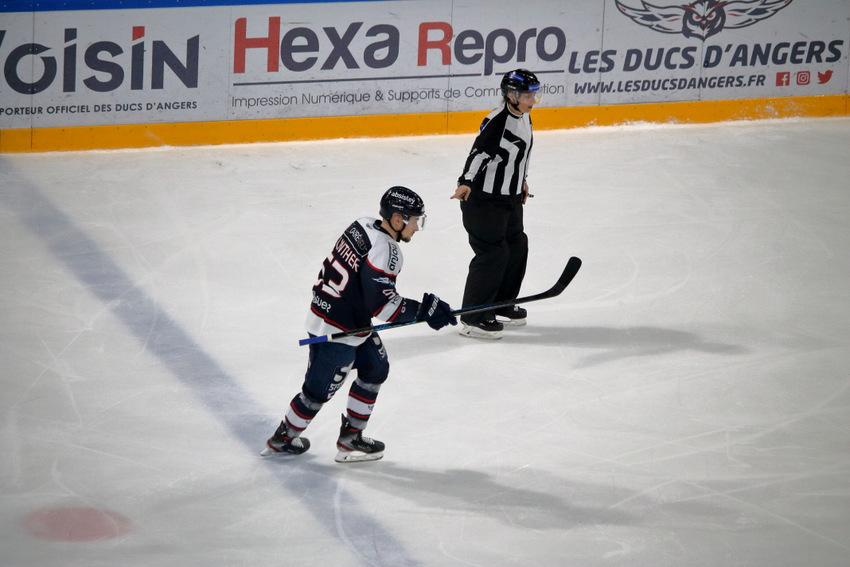 Angers  6 - 1 Anglet
