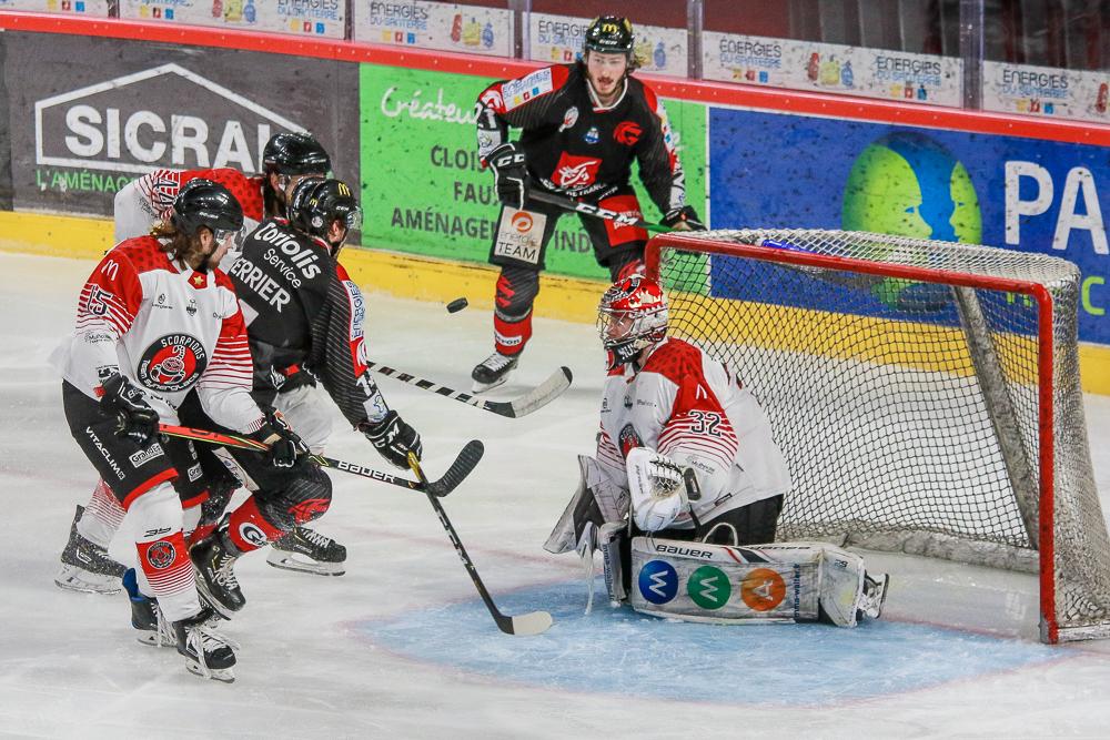 Amiens  3 - 0 Mulhouse