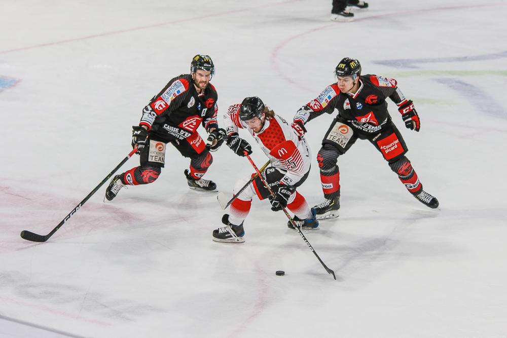 Amiens  3 - 0 Mulhouse
