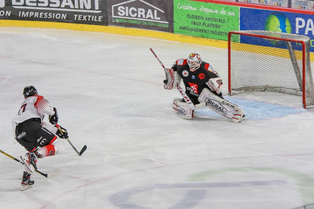 Amiens  3 - 0 Mulhouse